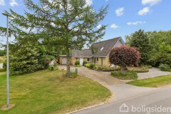 Villa på Kirkevej 124, 9870 Sindal
