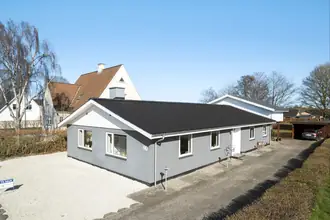 Villa på Ellehammersvej 90, 9430 Vadum