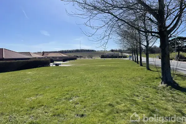 Helårsgrund på Hvedemarken 5, 9670 Løgstør