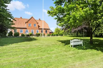 Landejendom på Stenagervej 8, Nyborg, 7160 Tørring