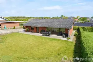 Villa på Cikorievej 12, 8763 Rask Mølle