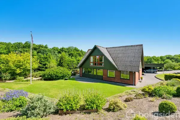 Villa på Bakkevej 1, 8530 Hjortshøj