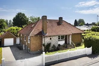 Villa på Hovedgaden 72, 4654 Faxe Ladeplads