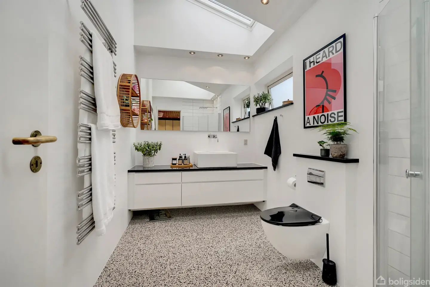Flot moderniseret villa i Skovparken med hele 228 m² bolig - Visning 2