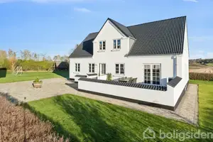 Landejendom på Mangehøje 6, 8850 Bjerringbro