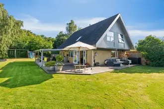 Villa på Langebjergvej 101, 3050 Humlebæk