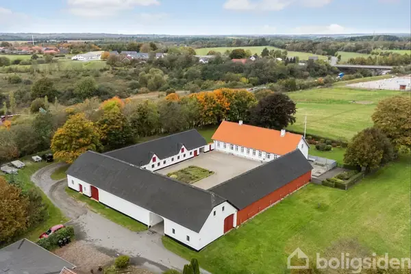 Landejendom på Alpedalsvej 131, 6000 Kolding