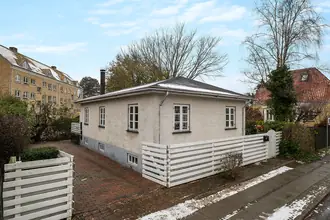 Villa på Malmbergsvej 4, Gl Holte, 2850 Nærum