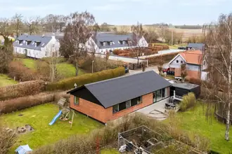 Villa på Vanggårdsvej 4, Hårup, 8530 Hjortshøj