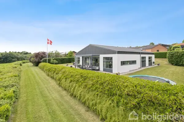 Villa på Fruenshøj 32, 8541 Skødstrup