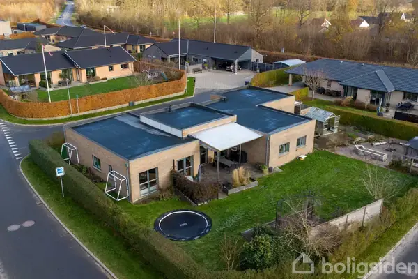 Villa på Veilgårdsparken 2, 8340 Malling