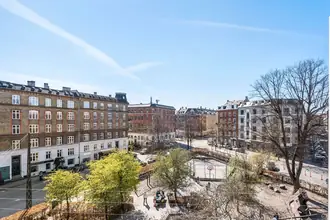 Ejerlejlighed på Århus Plads 2, 2. tv., 2100 København Ø