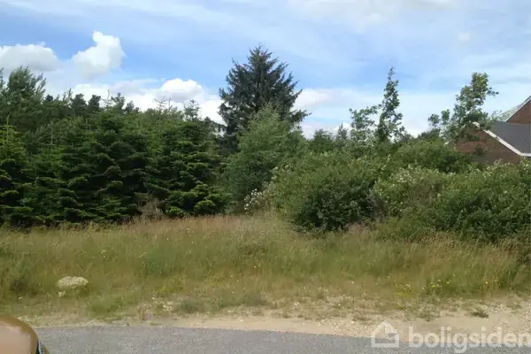 Helårsgrund på Holmekollen 5, 8660 Skanderborg