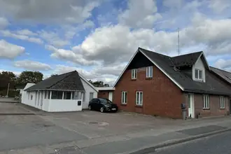 Villa på Hovedgaden 42, 7260 Sønder Omme