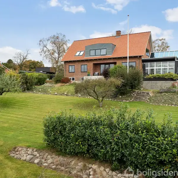 Villa på Rønne Alle 2, 8930 Randers NØ