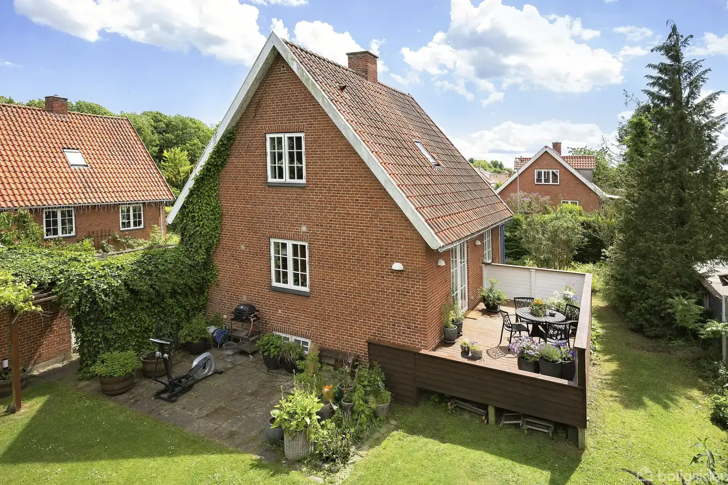Villa med køkken-alrum i PIP-kvarteret