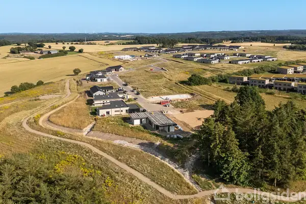 Helårsgrund på Kløverengen 79, 8600 Silkeborg