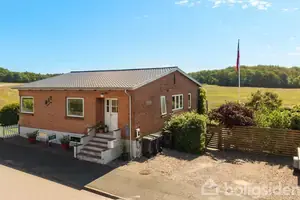 Villa på Østergade 22, 8732 Hovedgård