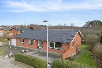 Villa på Rolighedsvej 13, 8450 Hammel