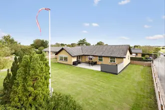 Villa på Bjælkestensvejen 1, Aakirkeby, 3720 Aakirkeby