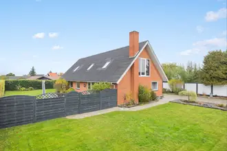 Villa på Pinjevej 6, Strøby Egede, 4600 Køge