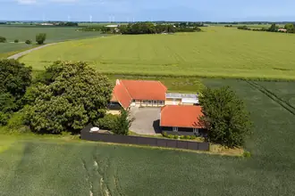Villa på Harpelundevej 25, Købelev, 4900 Nakskov