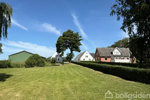 Landejendom på Slettens Landevej 67, 5400 Bogense