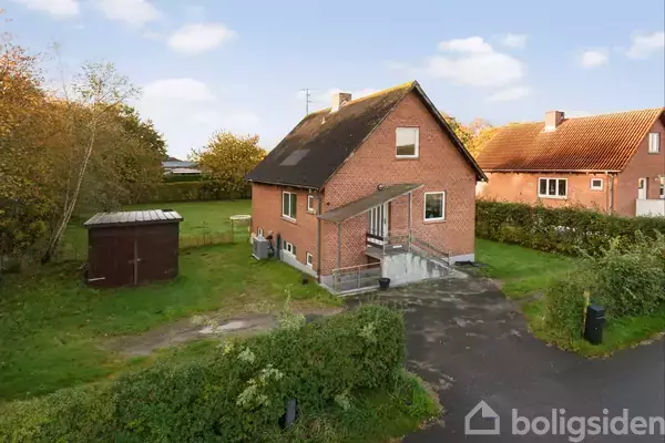 Villa på Silkeborgvej 12, 7442 Engesvang