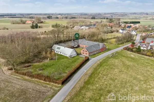 Landejendom på Mausingvej 21, 8620 Kjellerup