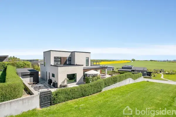 Villa på Fruenseje 12, 8541 Skødstrup