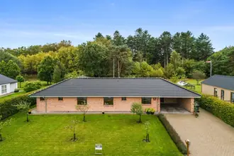 Villa på Rebslagervej 17, 9300 Sæby