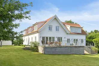 Landejendom på Grønholtvangen 8, Grønholt, 3480 Fredensborg