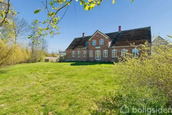 Landejendom på Regnholmvej 1, 3320 Skævinge