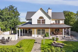 Villa på Harløsevej 188, 3400 Hillerød
