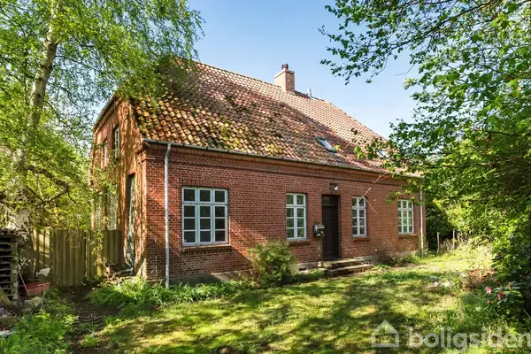 ??Villa med udsigt og landlig idyl - sæt dit eget præg!??