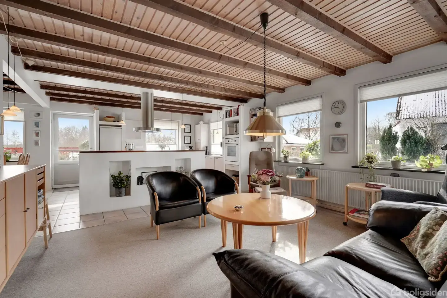 Familievenlig villa med udsigt over åbne marker