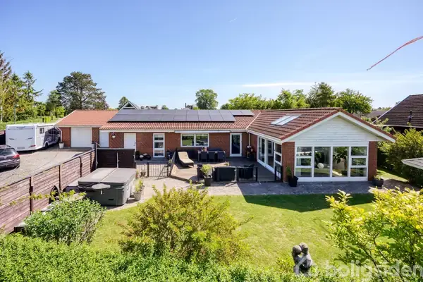 Villa på Brovej 20, 2690 Karlslunde