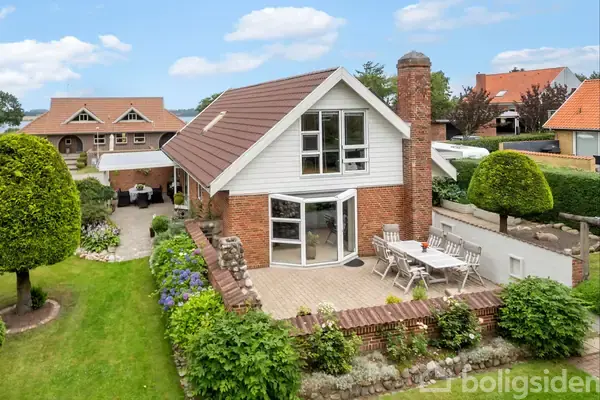 Villa på Sarpsborgvej 84, 7600 Struer