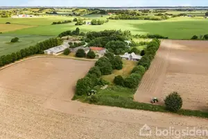 Landejendom på Tuse Næs Vej 23, 4300 Holbæk