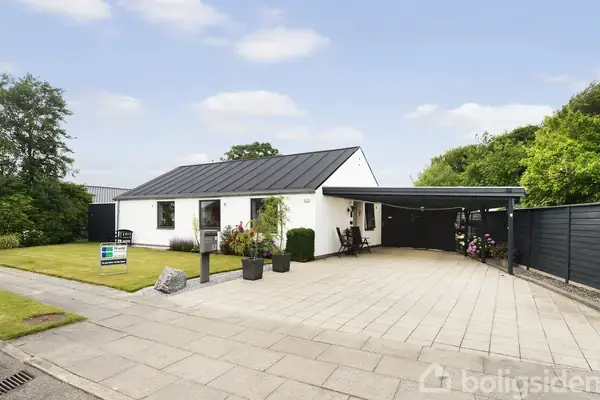 Villa på Mimers Alle 32, 6705 Esbjerg Ø