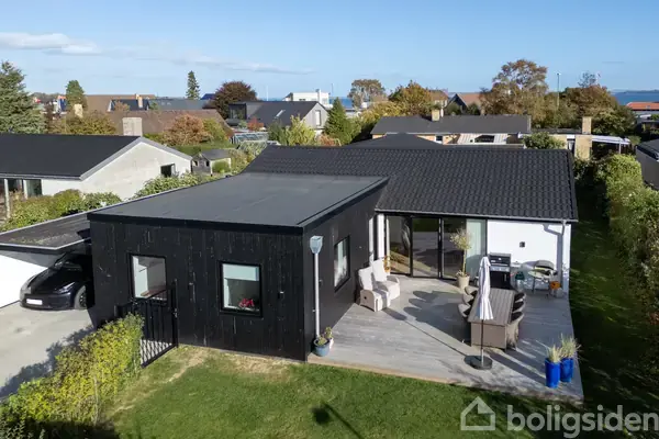 Villa på Lønstrupvej 12, 8250 Egå