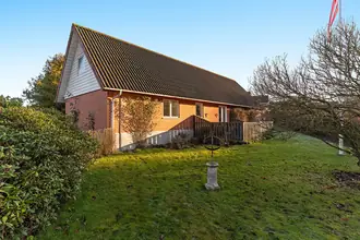 Villa på Bavnehøjvej 142, Hadbjerg, 8370 Hadsten