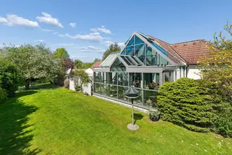 Villa på Nældebjergvej 1, 2670 Greve