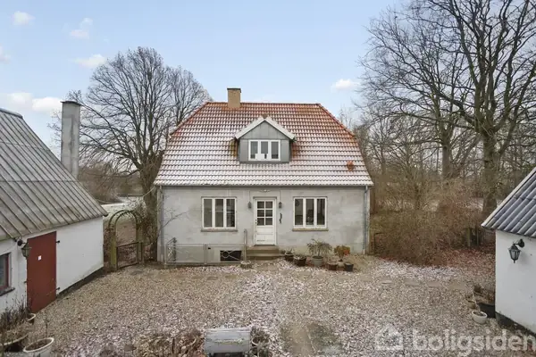 Landejendom på Hjortholmvej 21, 4173 Fjenneslev