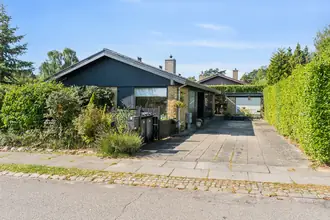 Villa på Henrikshave 16, 2950 Vedbæk