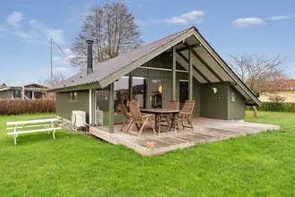 Fritidshus på Fjordparken 28, Høll, 7080 Børkop