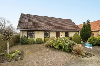 Villa på Nyvangsvej 5, Lind, 7400 Herning