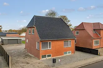 Villa på Tarp Byvej 40, 6715 Esbjerg N