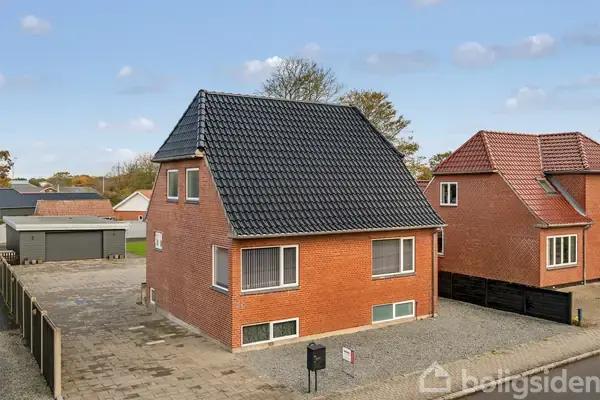 Villa på Tarp Byvej 40, 6715 Esbjerg N
