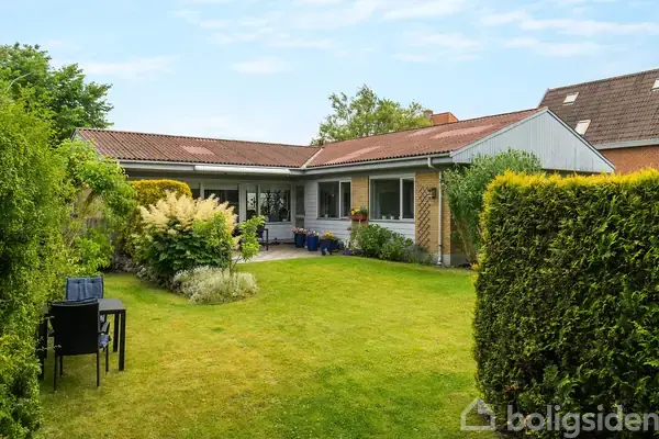 Villa på Damgårdsvej 10A, 8260 Viby J